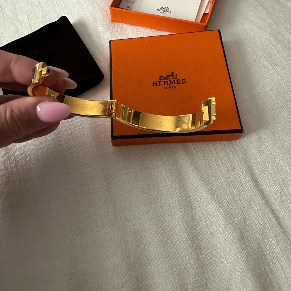 Hermés CLIC H BRACELET - Picture 4 of 11